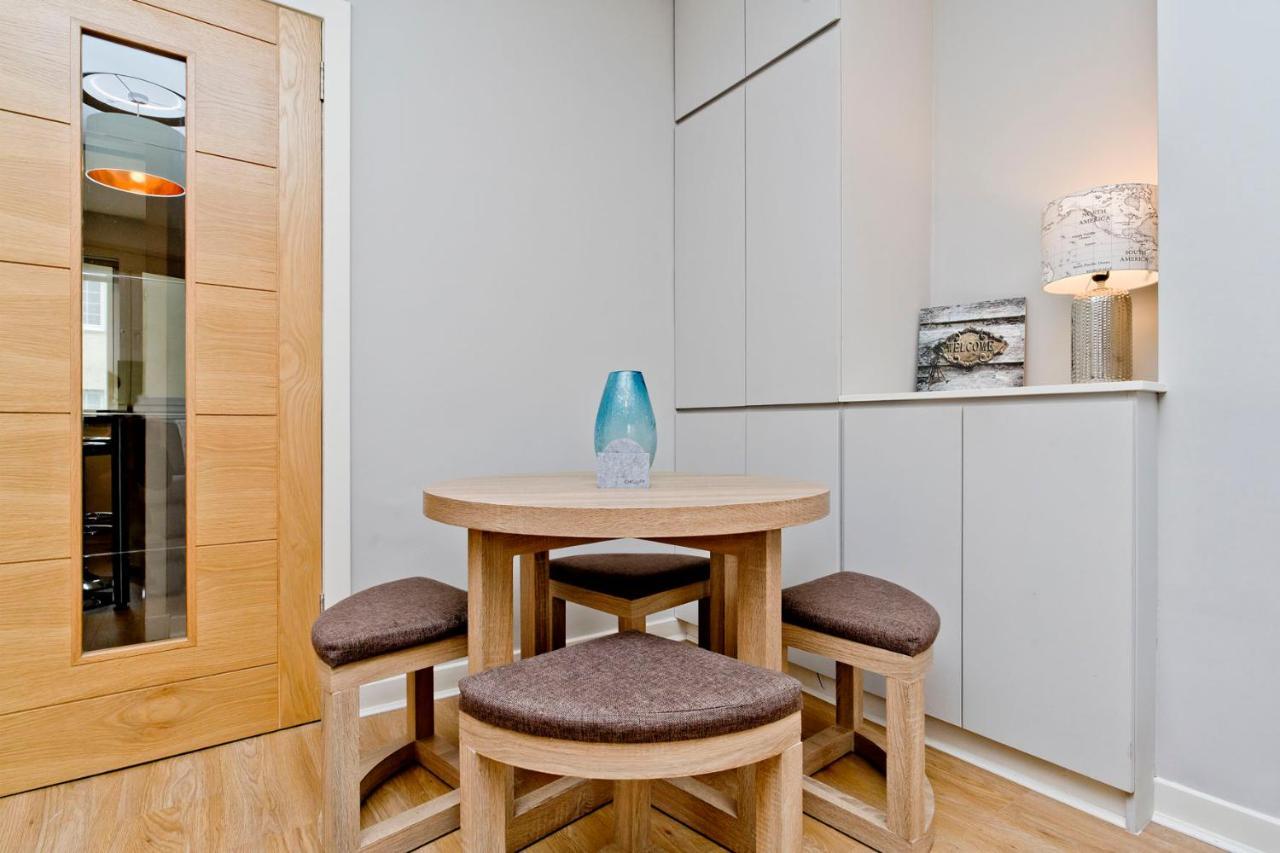 Charming Old Town 2 Bed Apt, 2Mins From Royal Mile Εδιμβούργο Εξωτερικό φωτογραφία