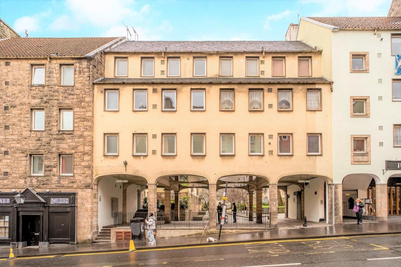 Charming Old Town 2 Bed Apt, 2Mins From Royal Mile Εδιμβούργο Εξωτερικό φωτογραφία