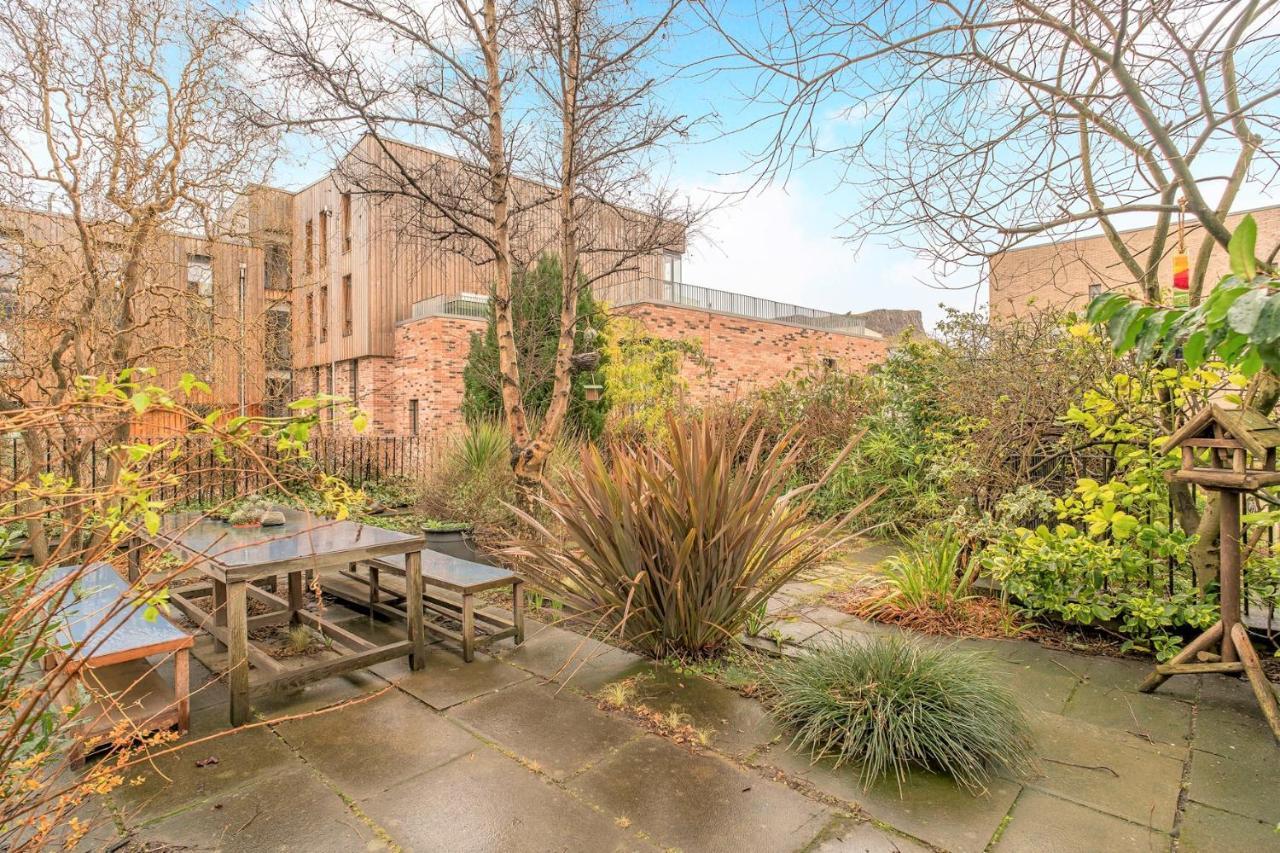 Charming Old Town 2 Bed Apt, 2Mins From Royal Mile Εδιμβούργο Εξωτερικό φωτογραφία